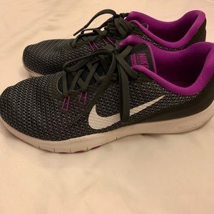 Gently used Nike trainers